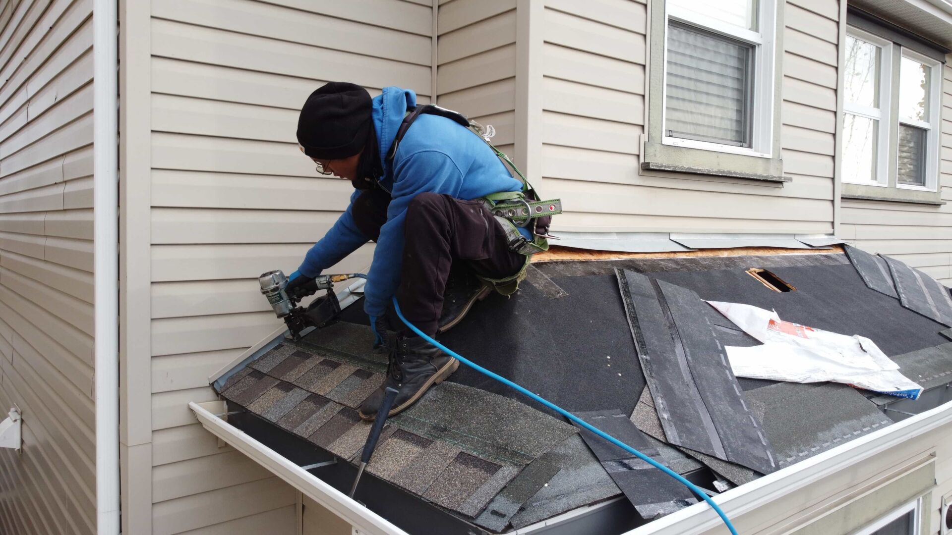 Shingle Repairs in Calgary